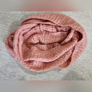 Infinity scarf